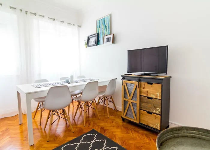Avenidas Cozy Apartment